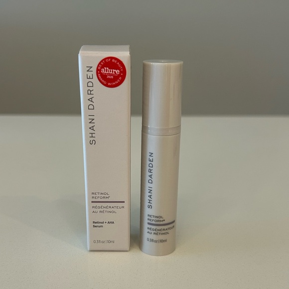 New! Set of 9- Shani Darden Skin Care Set - Picture 2 of 5